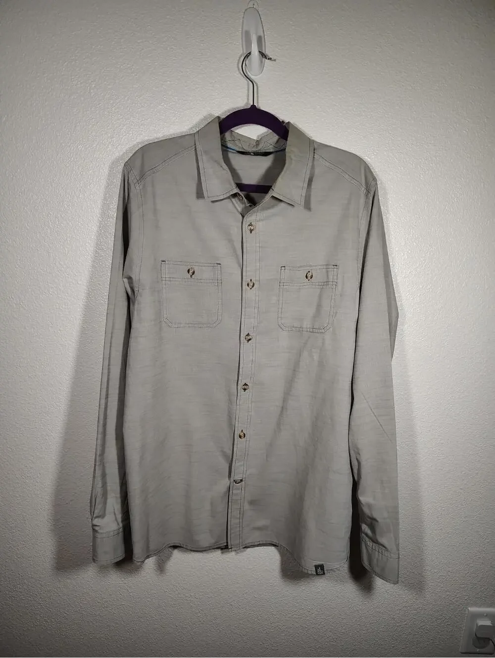 The North Face Long Sleve Button down collar Gray Mens shirt Sz Large